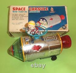 Vtg SPACE CAPSULE with FLOATING ASTRONAUT TIN LITHO BOXED MODERN TOYS JAPAN 1960's