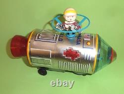 Vtg SPACE CAPSULE with FLOATING ASTRONAUT TIN LITHO BOXED MODERN TOYS JAPAN 1960's