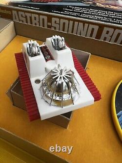 Vtg Toy Hasbro ASTRO-SOUND ROVER Talking Space Toy 1969 Box 5815 UFO Martian