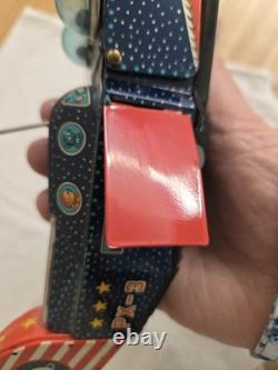 Vtg. Yoshiya (KO) space whale ship pioneer PX-3 wind up, Japan