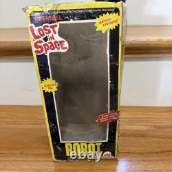 Working VINTAGE AHI#6813 BRAND OFFICIAL LOST IN SPACE B-9 ROBOT 10 INCHES TALL Working VINTAGE AHI#6813 BRAND OFFICIAL LOST IN SPACE B-9 ROBOT 10 INCHES TALL