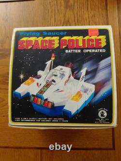 Working Vintage Kuang Mei Toys Space Police Flying Saucer Plastic Space Toy