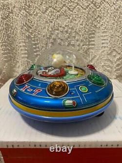 X-7 SPACE EXPLORER SHIP WITH BOX 60s VINTAGE BATTERY OPERATED TIN Near Mint