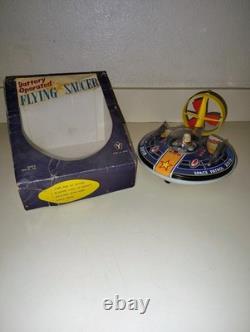 YONEZAWA VINTAGE FLYING SAUCER Tin AND PLASTIC Toy SPACE SHIP