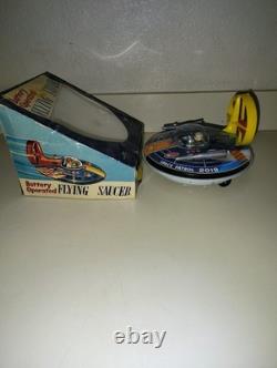 YONEZAWA VINTAGE FLYING SAUCER Tin AND PLASTIC Toy SPACE SHIP